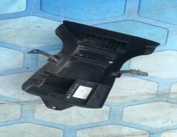 Ящик инструментов для VW Passat B5 (1996-2000)  запчасти бу