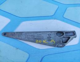 Кронштейн двигателя для Audi A4 / B7 (2005-2007)  запчасти бу