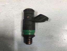 Форсунка топливная бензиновая для Audi A4 / B6 (2000-2004)  запчасти бу