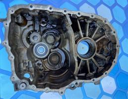 Корпус КПП для VW Passat B6 (2005-2010)  запчасти бу